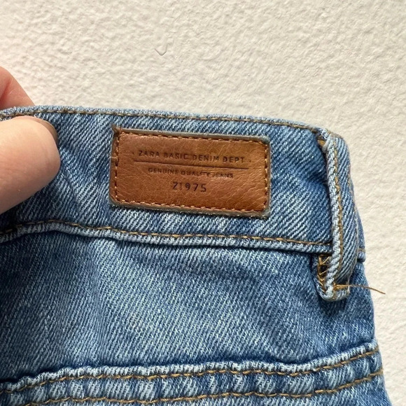 Zara Denim Crop Ruffle Jeans - Picture 6 of 8